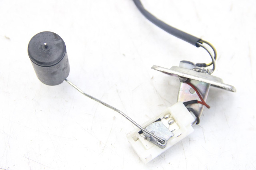 photo de FUEL TANK GAUGE PIAGGIO VESPA SPRINT 2T 50 (2014 - 2018)