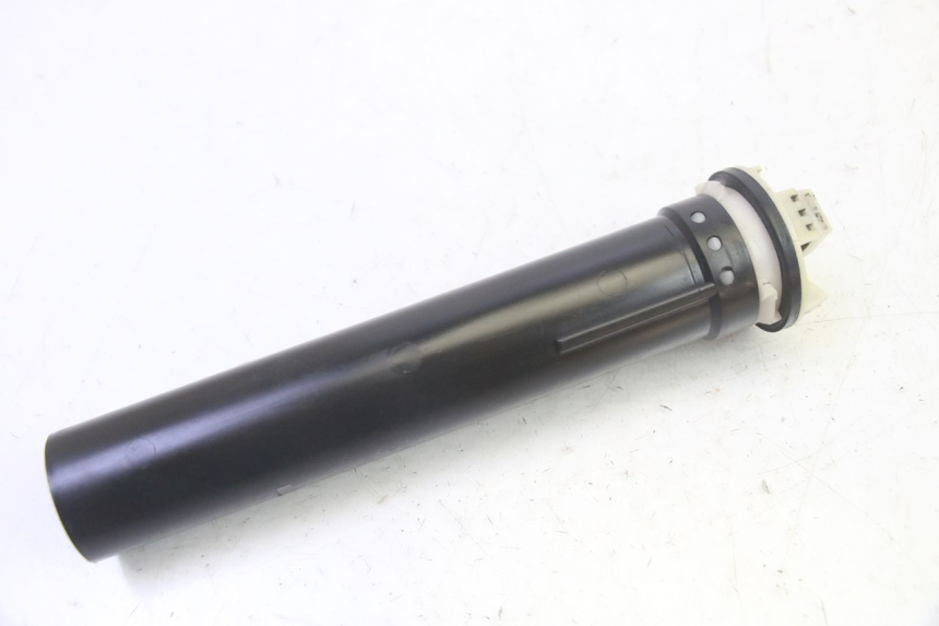 photo de FUEL TANK GAUGE PIAGGIO X8 125 (2004 - 2007) - Zoom on usage condition