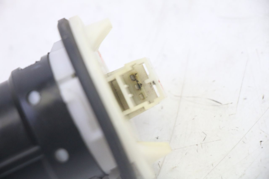 photo de FUEL TANK GAUGE PIAGGIO XEVO - X EVO 125 (2007 - 2016) - Component detail