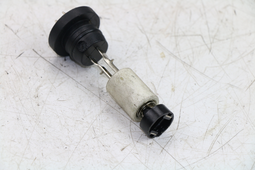 photo de OIL TANK DIPSTICK HONDA FES PANTHEON 2T 125 (1998 - 2002)