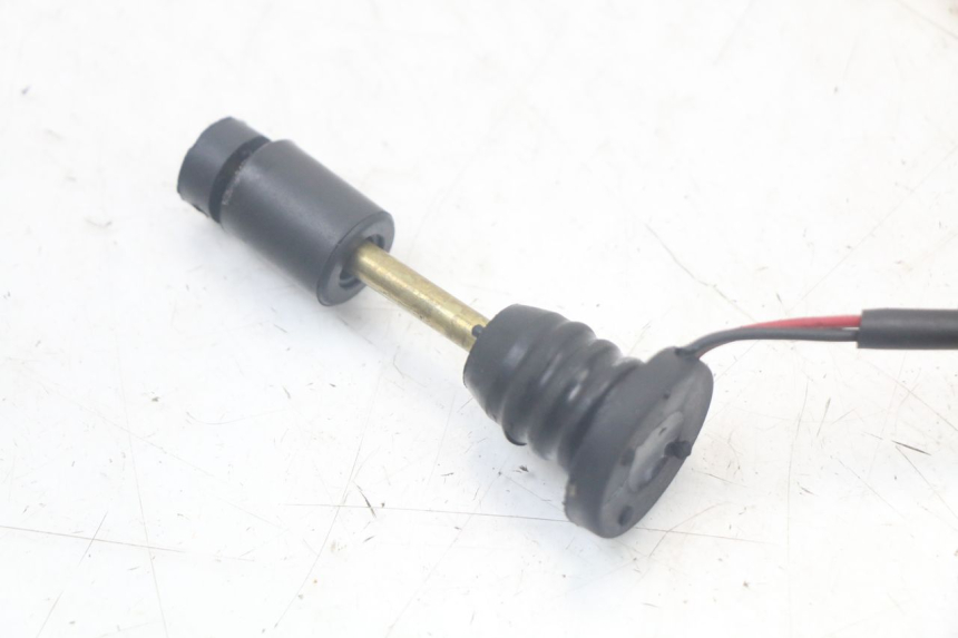 photo de OIL RESERVOIR DIPSTICK KEEWAY RY6 2T 50 (2011 - 2019)