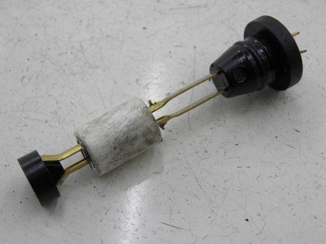 photo de OIL RESERVOIR DIPSTICK MBK OVETTO 50 (1998 - 2007)