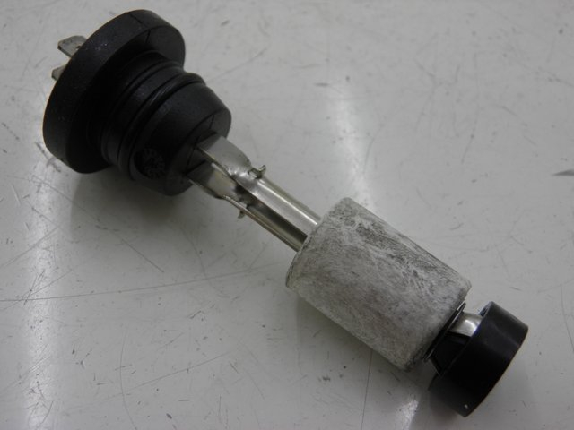 photo de OIL TANK LEVEL PEUGEOT JET FORCE CARBU 50 (2003 - 2016)