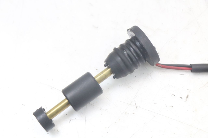 photo de OIL RESERVOIR DIPSTICK KEEWAY RY6 2T 50 (2011 - 2019)