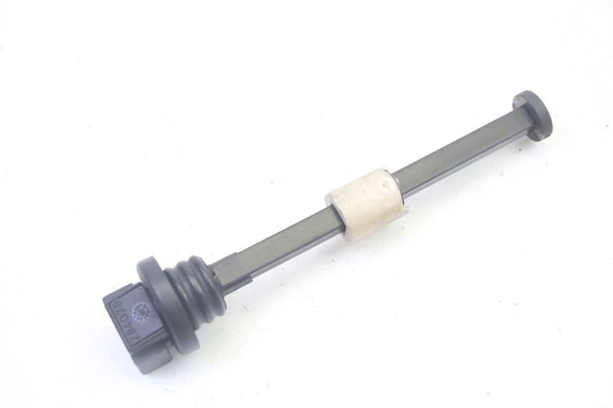 photo de OIL RESERVOIR DIPSTICK PIAGGIO VESPA S 2T 50 (2007 - 2014)
