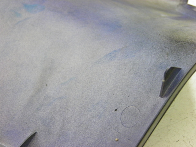 photo de REAR MIDDLE PANEL HONDA FES FORESIGHT 250 (1997 - 2002) - Technical close-up