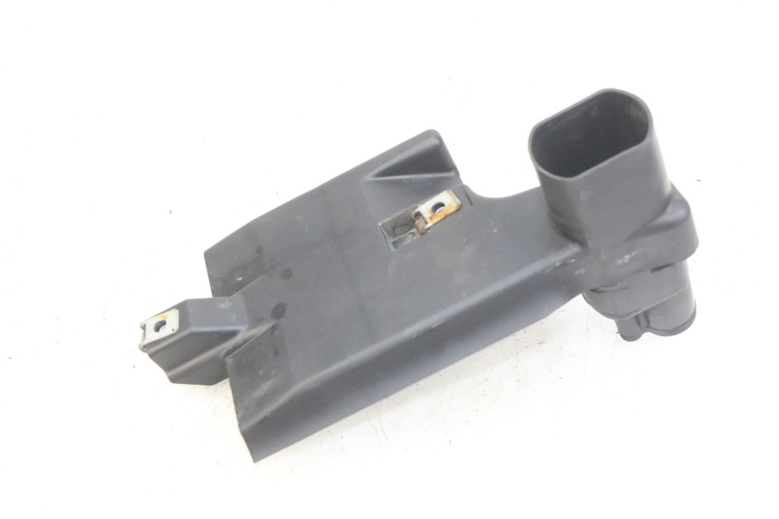 photo de LOWER REAR FAIRING JUNCTION APRILIA SCARABEO 100 (2003 - 2012)