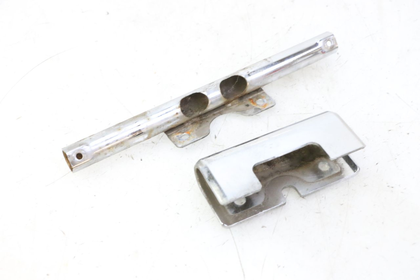 photo de REAR LOWER MIDDLE PANEL HYOSUNG GV AQUILA 125 (2000 - 2004)