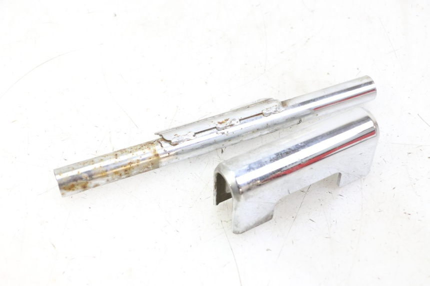 photo de REAR LOWER MIDDLE PANEL HYOSUNG GV AQUILA 125 (2000 - 2004)