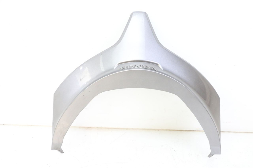 photo de REAR LOWER MIDDLE PANEL HONDA FORZA ABS 300 (2013 - 2019)