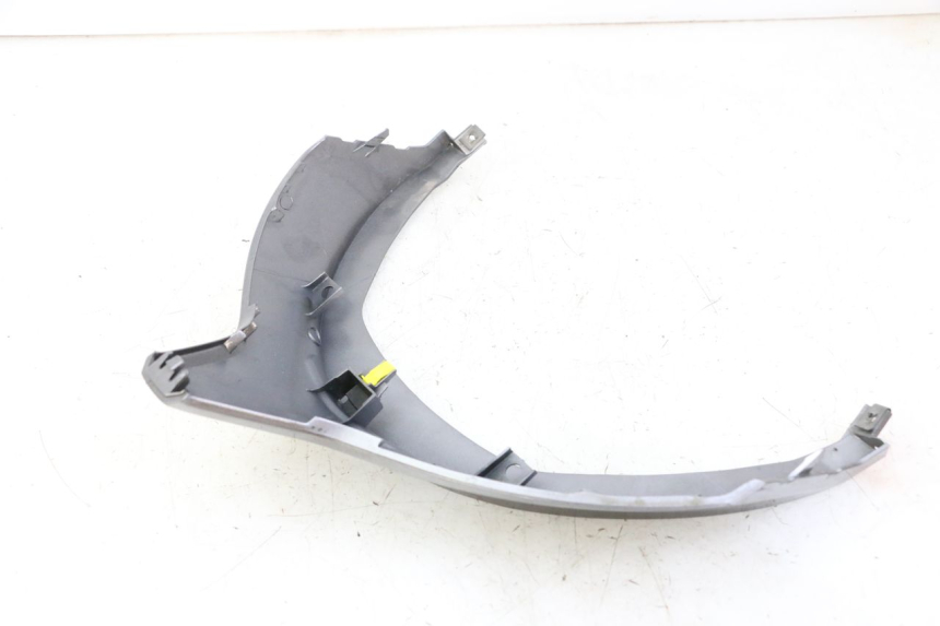photo de REAR LOWER MIDDLE PANEL HONDA FORZA ABS 300 (2013 - 2019)