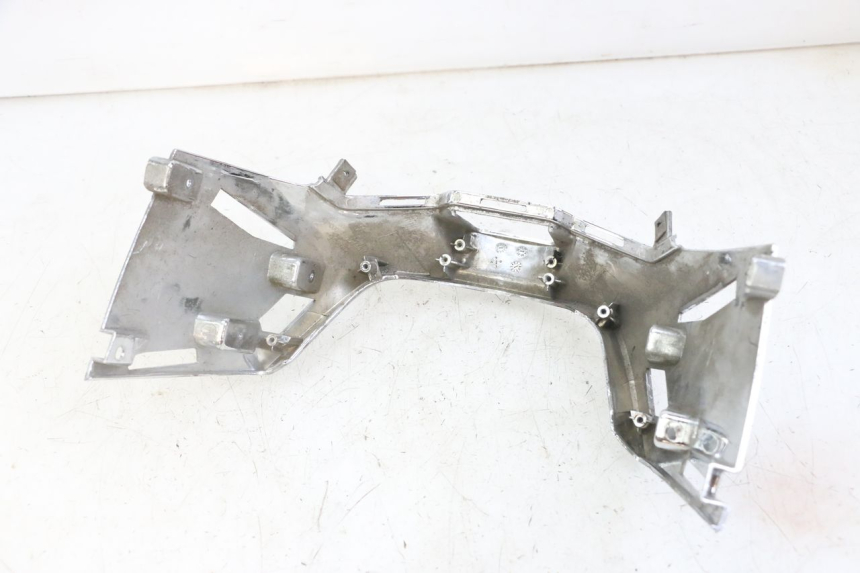 photo de REAR LOWER MIDDLE PANEL KYMCO LIKE 4T 50 (2019 - 2025)