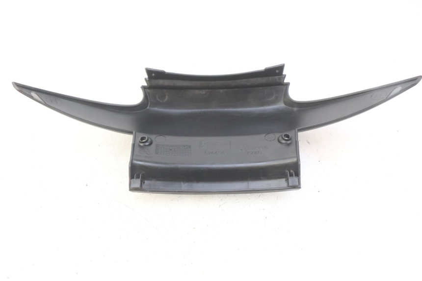 photo de LOWER REAR FAIRING JUNCTION PIAGGIO MP3 125 (2006 - 2014)