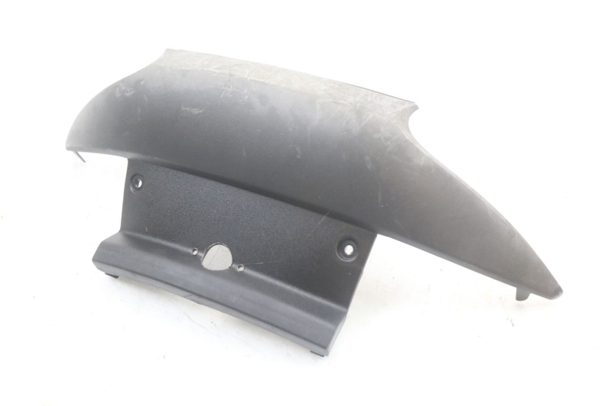 photo de LOWER REAR FAIRING JUNCTION PIAGGIO MP3 LT 400 (2007 - 2012)