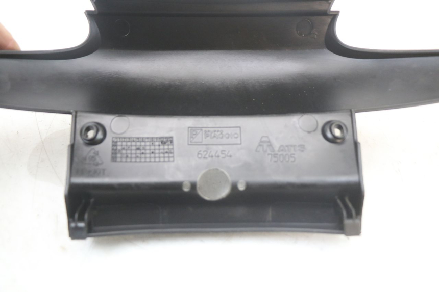 photo de LOWER REAR FAIRING JUNCTION PIAGGIO MP3 LT 400 (2007 - 2012)