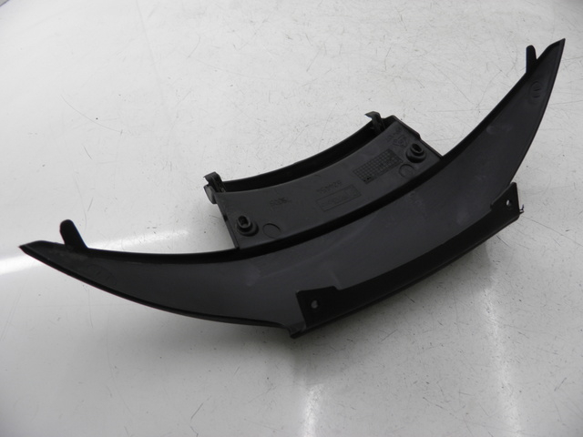 photo de REAR LOWER MIDDLE PANEL PIAGGIO MP3 RL 125 (2008 - 2009) - Component detail