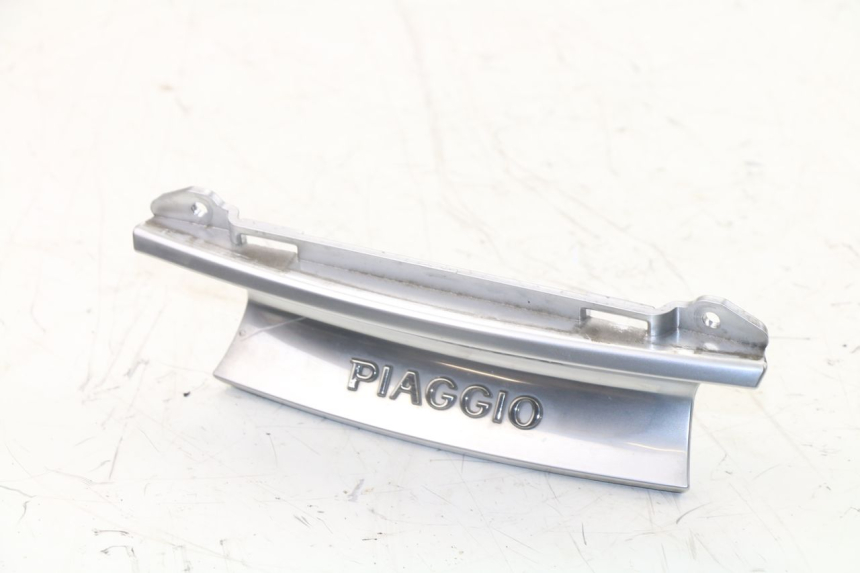 photo de REAR LOWER MIDDLE PANEL PIAGGIO X10 500 (2012 - 2018)