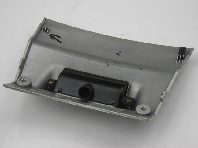 photo de REAR LOWER MIDDLE PANEL PIAGGIO X8 125 (2004 - 2007)