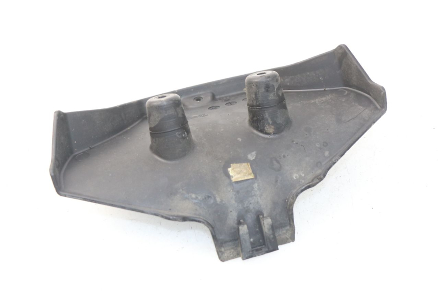 photo de REAR LOWER MIDDLE PANEL TRIUMPH SPRINT ST ABS 1050 (2005 - 2007)