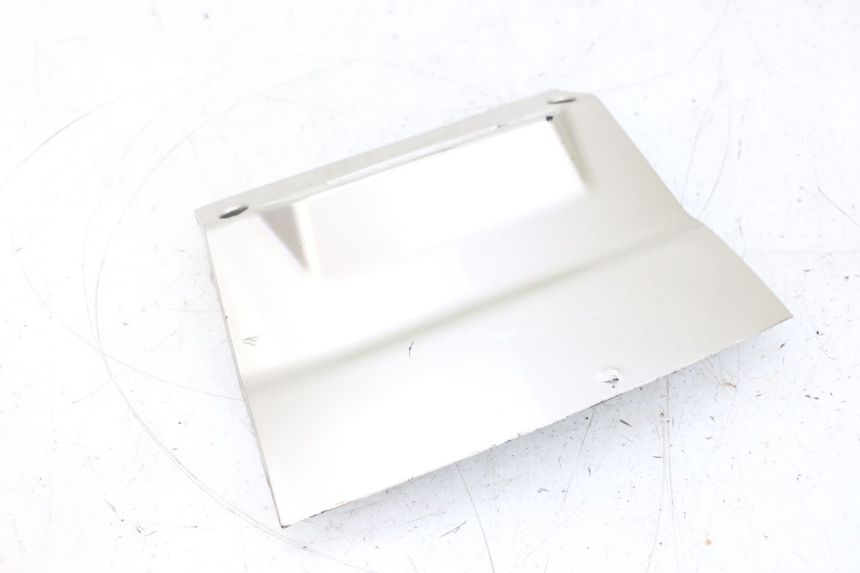 photo de REAR LOWER MIDDLE PANEL PIAGGIO X8 125 (2004 - 2007) - Main view
