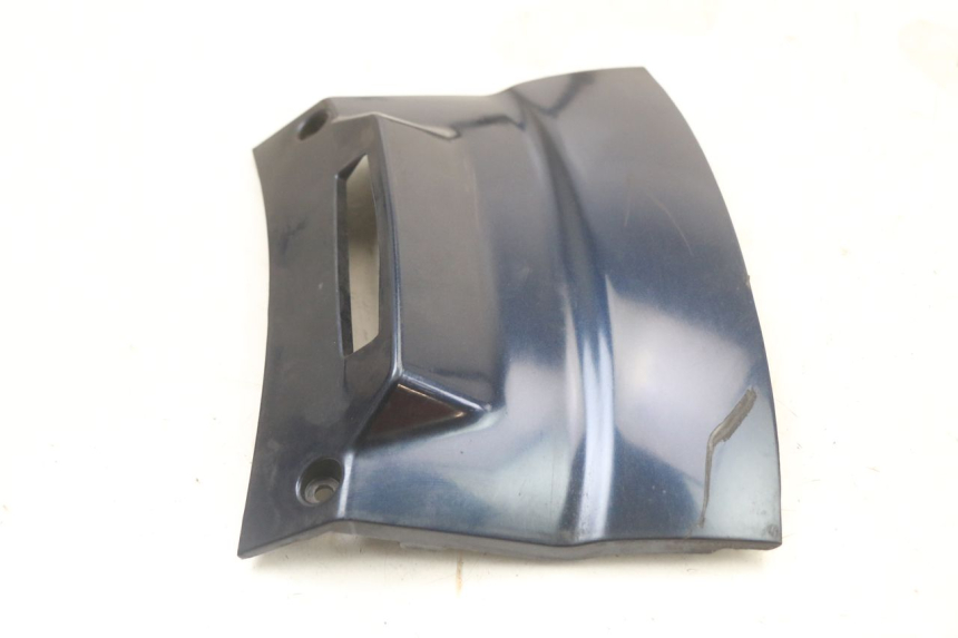 photo de LOWER REAR FAIRING JUNCTION PIAGGIO XEVO - X EVO 125 (2007 - 2016) - Fixing points details