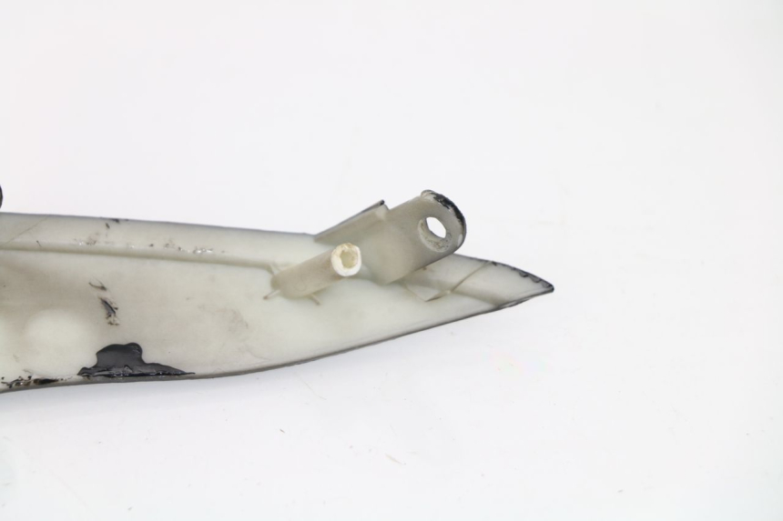 photo de REAR FAIRING JUNCTION JONWAY AZTRAL 125 (2008 - 2017)