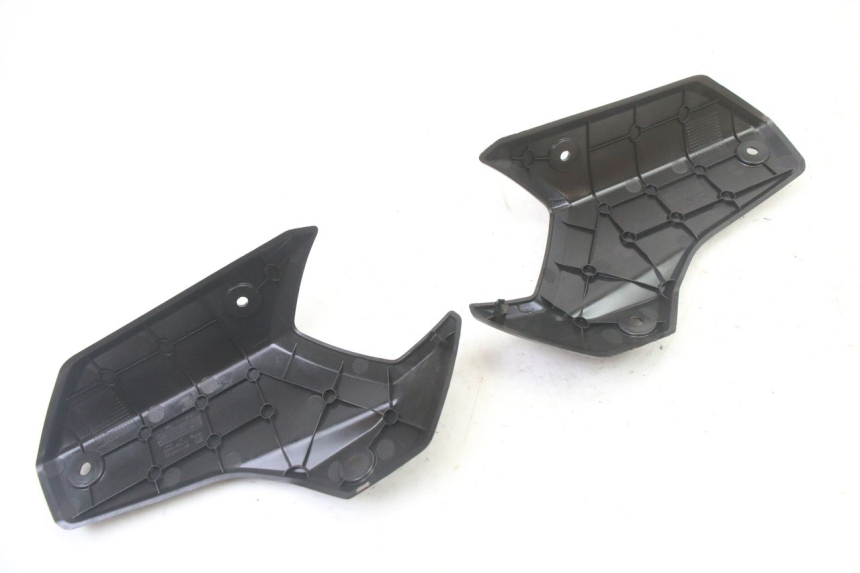 photo de REAR FAIRING JUNCTION PEUGEOT KISBEE 4T 50 (2018 - 2022)