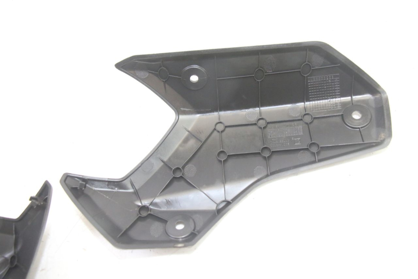 photo de REAR FAIRING JUNCTION PEUGEOT KISBEE 4T 50 (2018 - 2022)