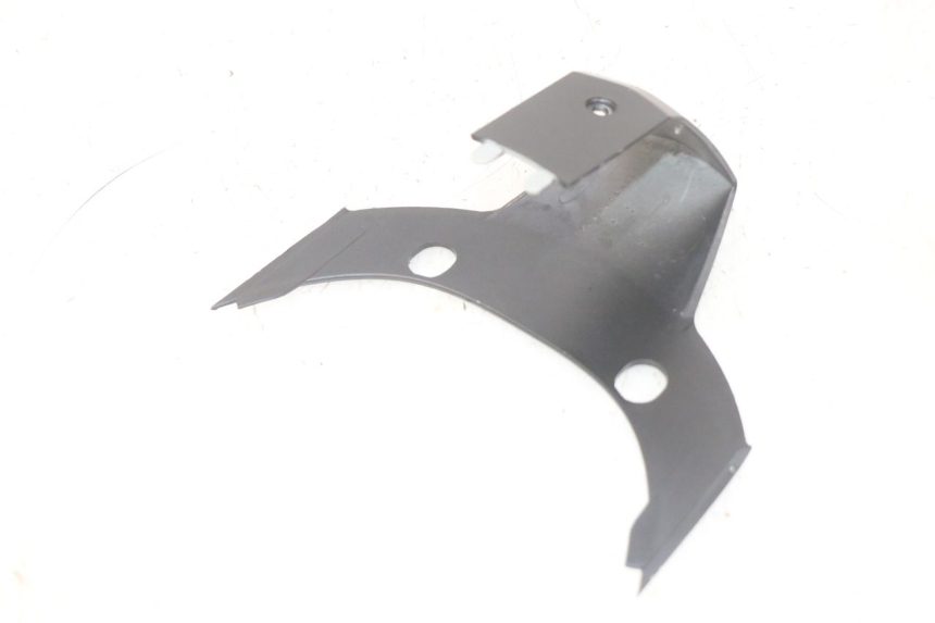 photo de REAR MIDDLE PANEL PIAGGIO MP3 HPE 300 (2019 - 2026) - Zoom on usage condition