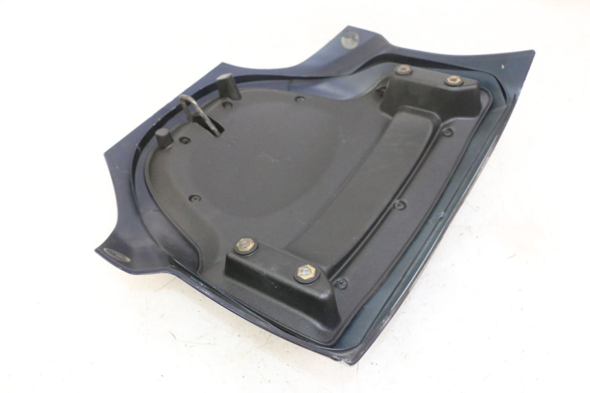 photo de REAR MIDDLE PANEL PIAGGIO MP3 LT 300 (2010 - 2016)