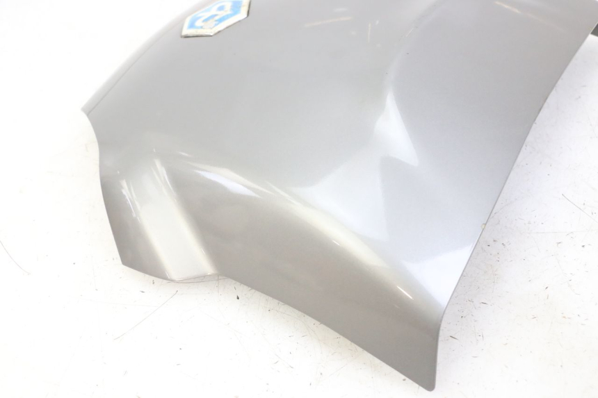 photo de REAR FAIRING JUNCTION PIAGGIO MP3 LT 300 (2010 - 2016) - Technical close-up