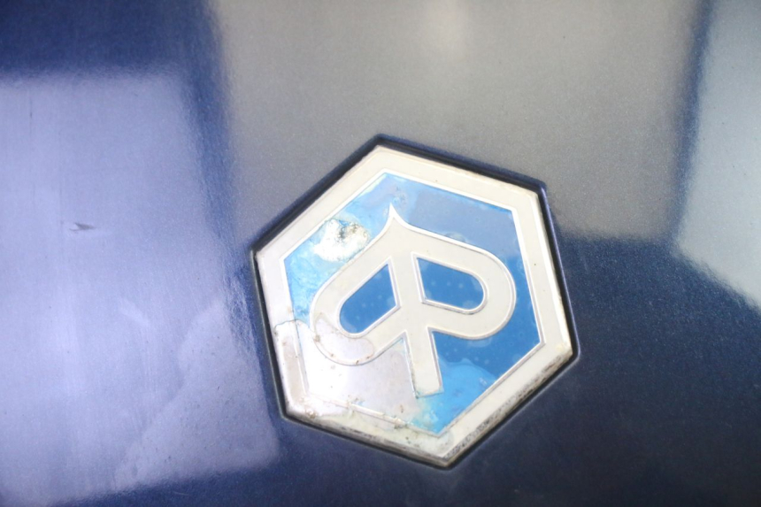 photo de REAR MIDDLE PANEL PIAGGIO MP3 RL 250 (2007 - 2010) - Zoom on usage condition