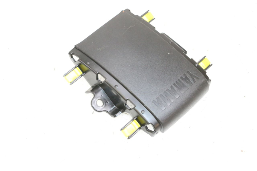 photo de REAR MIDDLE PANEL YAMAHA NEO'S CORE 1 (2022 - 2026) - Alternative perspective