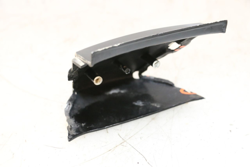 photo de REAR MIDDLE PANEL HONDA NSR R 125 (1994 - 2003) - Zoom on usage condition