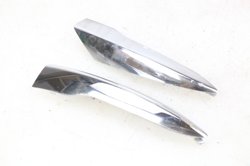photo de REAR FAIRING JUNCTION PIAGGIO LIBERTY IGET 4T 50 (2015 - 2020)