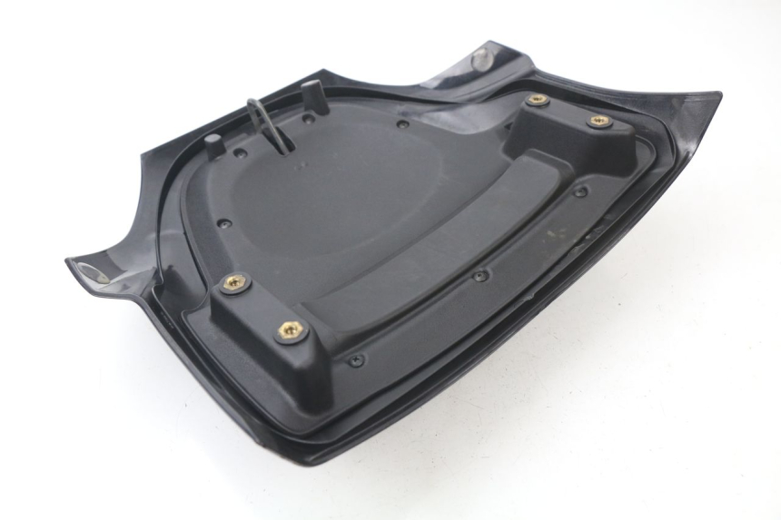 photo de REAR FAIRING JUNCTION PIAGGIO MP3 125 (2006 - 2014)