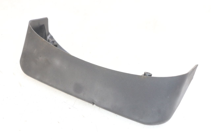 photo de REAR FAIRING JUNCTION PIAGGIO MP3 LT 400 (2007 - 2012)