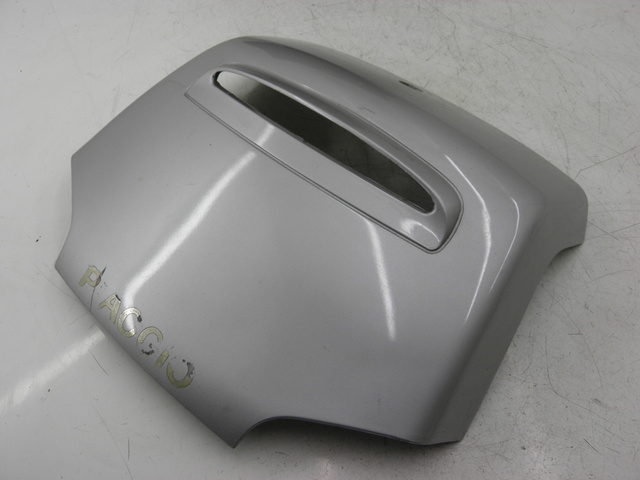 photo de REAR MIDDLE PANEL PIAGGIO SUPER LX 125 (2000 - 2003)