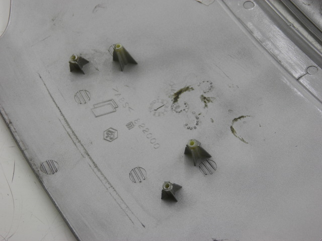 photo de REAR MIDDLE PANEL PIAGGIO SUPER LX 125 (2000 - 2003)