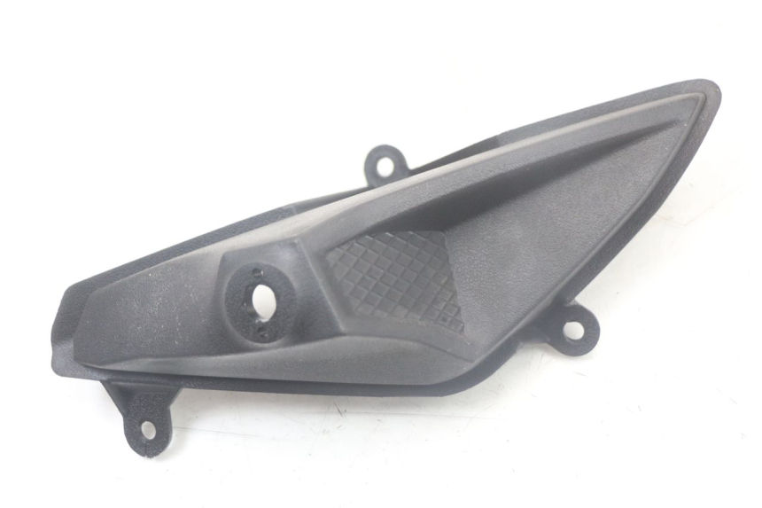 photo de REAR FAIRING JUNCTION QUADRO 3D S 350 (2013 - 2018)