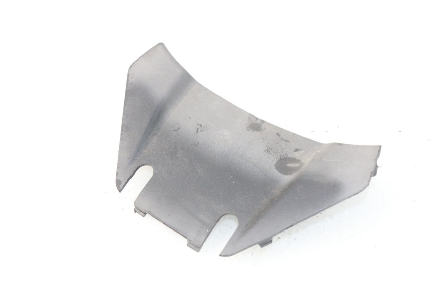 photo de REAR UPPER MIDDLE PANEL DAELIM S3 125 (2010 - 2017)
