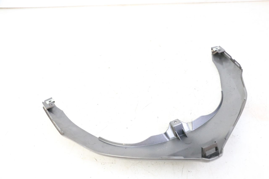photo de REAR UPPER MIDDLE PANEL HONDA FORZA ABS 300 (2013 - 2019)