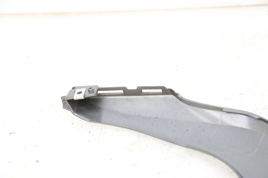 photo de REAR UPPER MIDDLE PANEL HONDA FORZA ABS 300 (2013 - 2019)