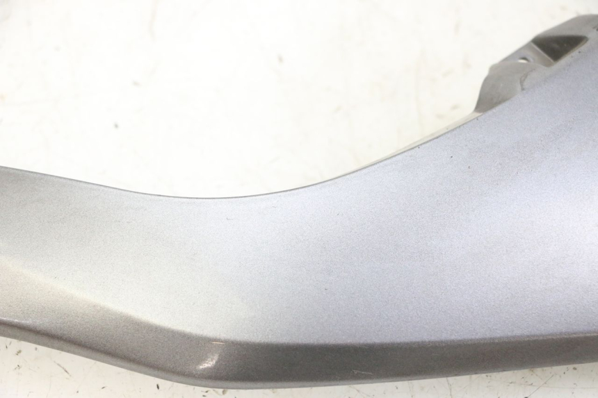 photo de REAR UPPER MIDDLE PANEL HONDA FORZA ABS 300 (2013 - 2019)