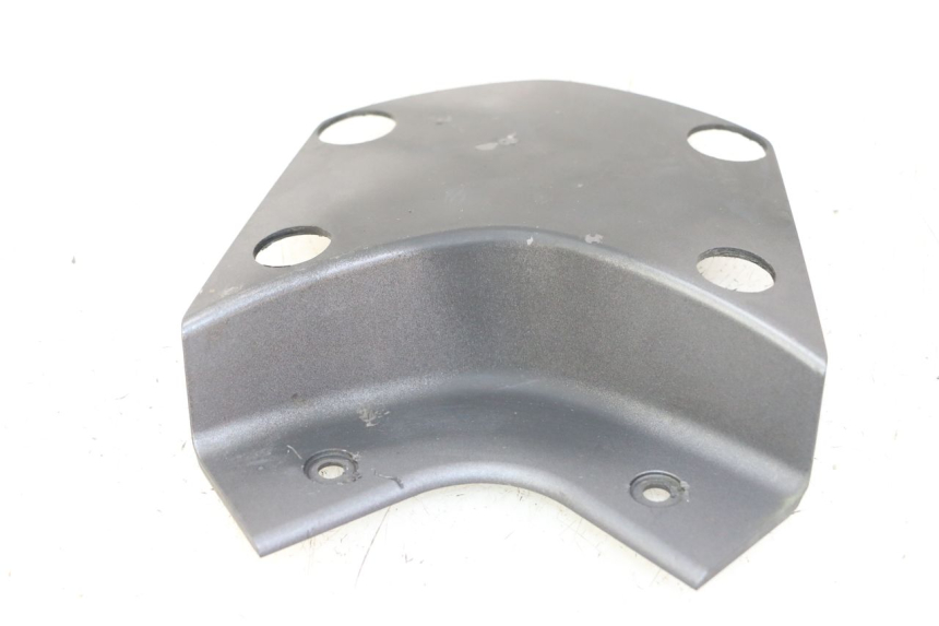 photo de REAR UPPER MIDDLE PANEL HONDA PCX (JF57/JF64) 125 (2014 - 2018)