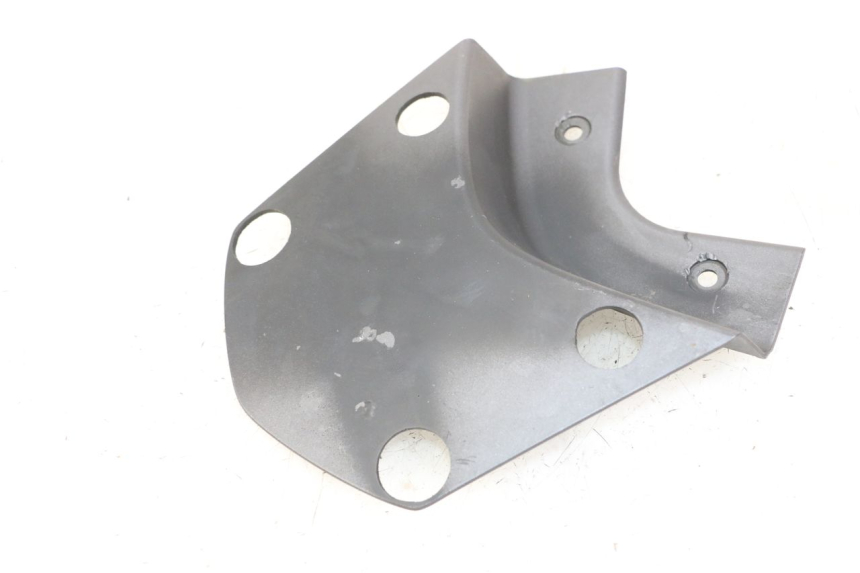 photo de REAR UPPER MIDDLE PANEL HONDA PCX (JF57/JF64) 125 (2014 - 2018)