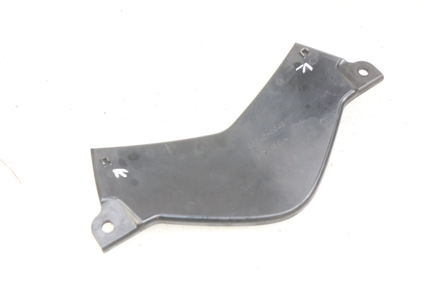 photo de UPPER REAR FAIRING JUNCTION KAWASAKI Z 750 (2007 - 2013)