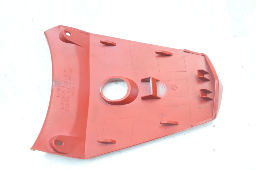 photo de REAR UPPER MIDDLE PANEL KYMCO SUPER 8 125 (2008 - 2015)