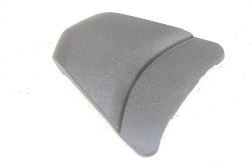 photo de REAR UPPER MIDDLE PANEL PIAGGIO MP3 HPE 300 (2019 - 2026) - Alternative perspective