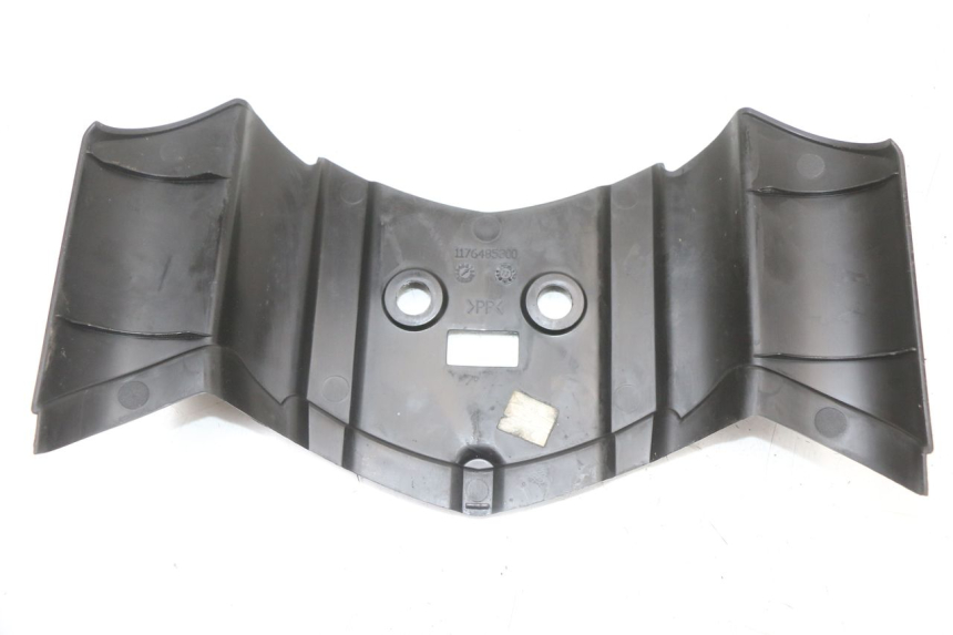 photo de UPPER REAR FAIRING JUNCTION PEUGEOT LUDIX 50 (2005 - 2007)